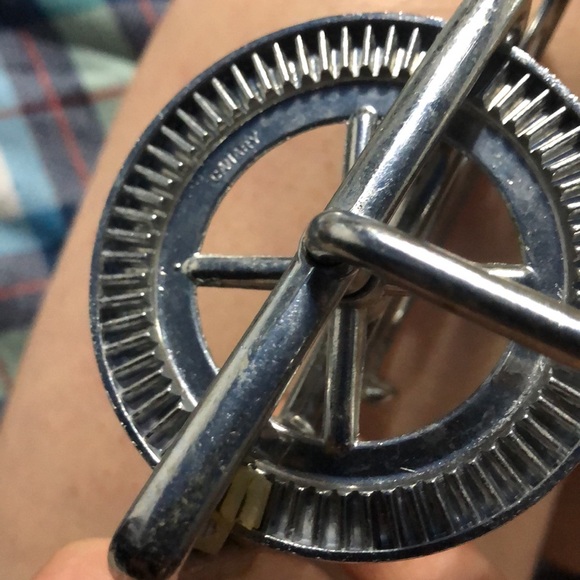 Vintage Canary Handmixer - Picture 3 of 6